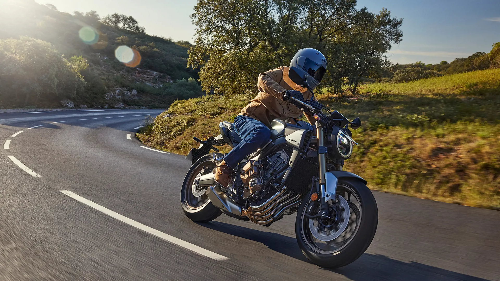 Honda CB650R med den revolutionerende E-Clutch teknologi