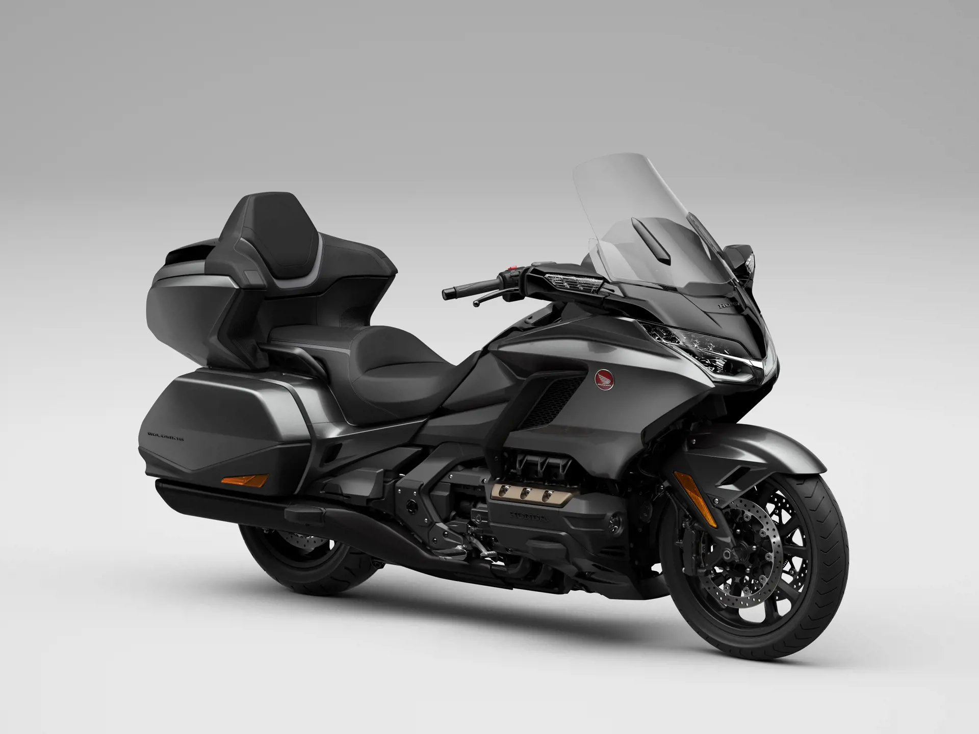 24YM GOLDWING TOUR MT NH 194M U HEAVY GRAY METALLIC RFQ