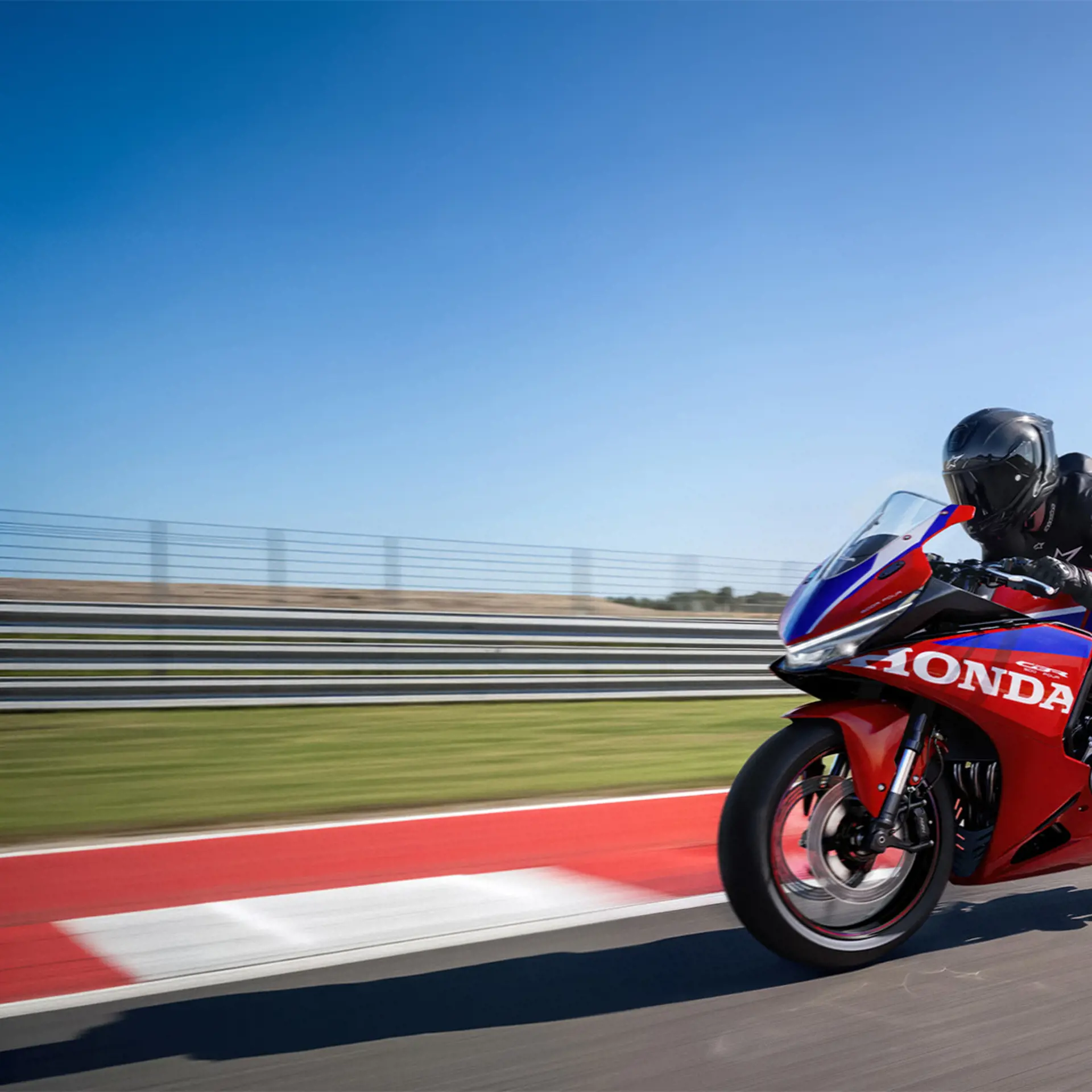 CBR500 FOUR Hero2