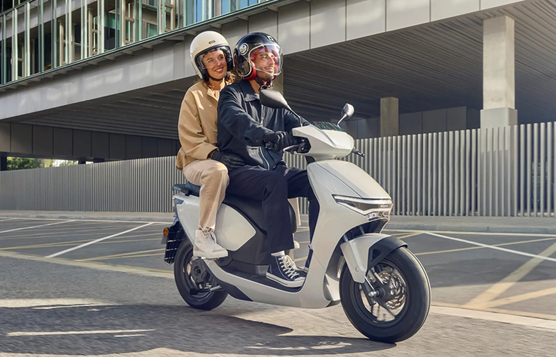 504500 25YM Honda CUV E