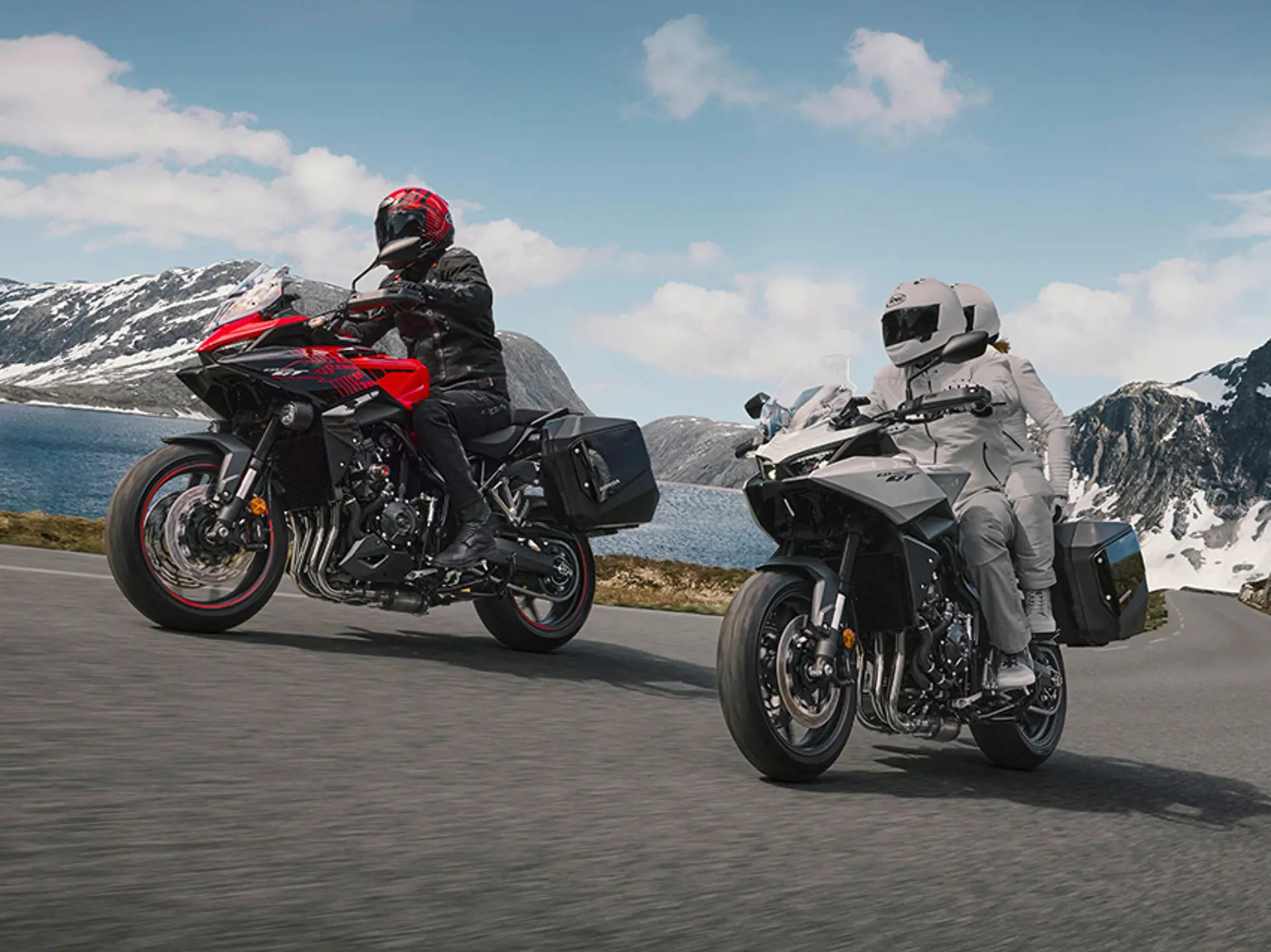 555790 26YM Honda CB1000GT